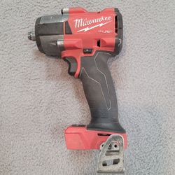 *Used* Milwaukee M18 FUEL Gen-2 Brushless Mid Torque 1/2 in. Impact Wrench 2962-20 (Tool-Only)