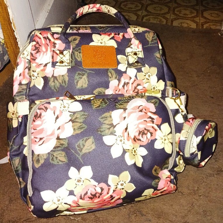Portable Diaper Bag Backpack Foldout
