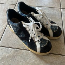 Louis Vuitton Men’s Shoes Size 7