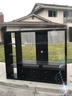 Nice entertainment center I can deliver