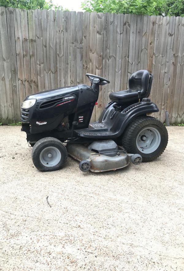 Craftsman 26 horse power riding mower for Sale in Grand Prairie, TX