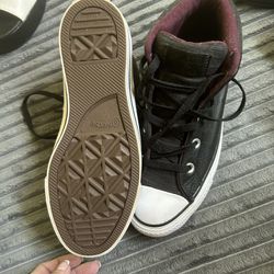 Converse //Black Leather