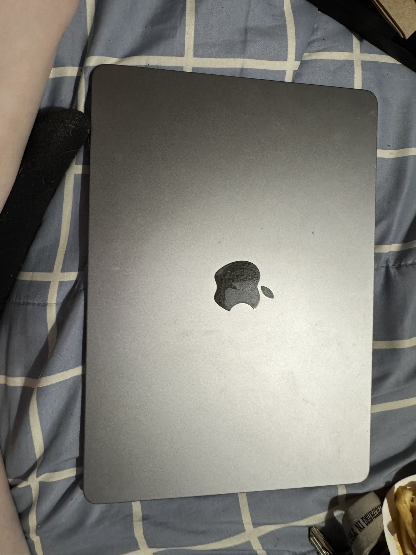 22 MacBook Air 13”