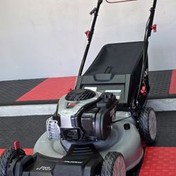 MURRAY 22in. 140 Cc Briggs & Stratton Walk Behind Gas Self-Propelled Lawn Mower with Front Wheel Drive and Bagger