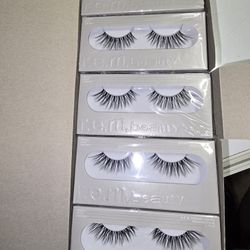 R. E. M. Beauty by Ariana Grande: Eyelashes