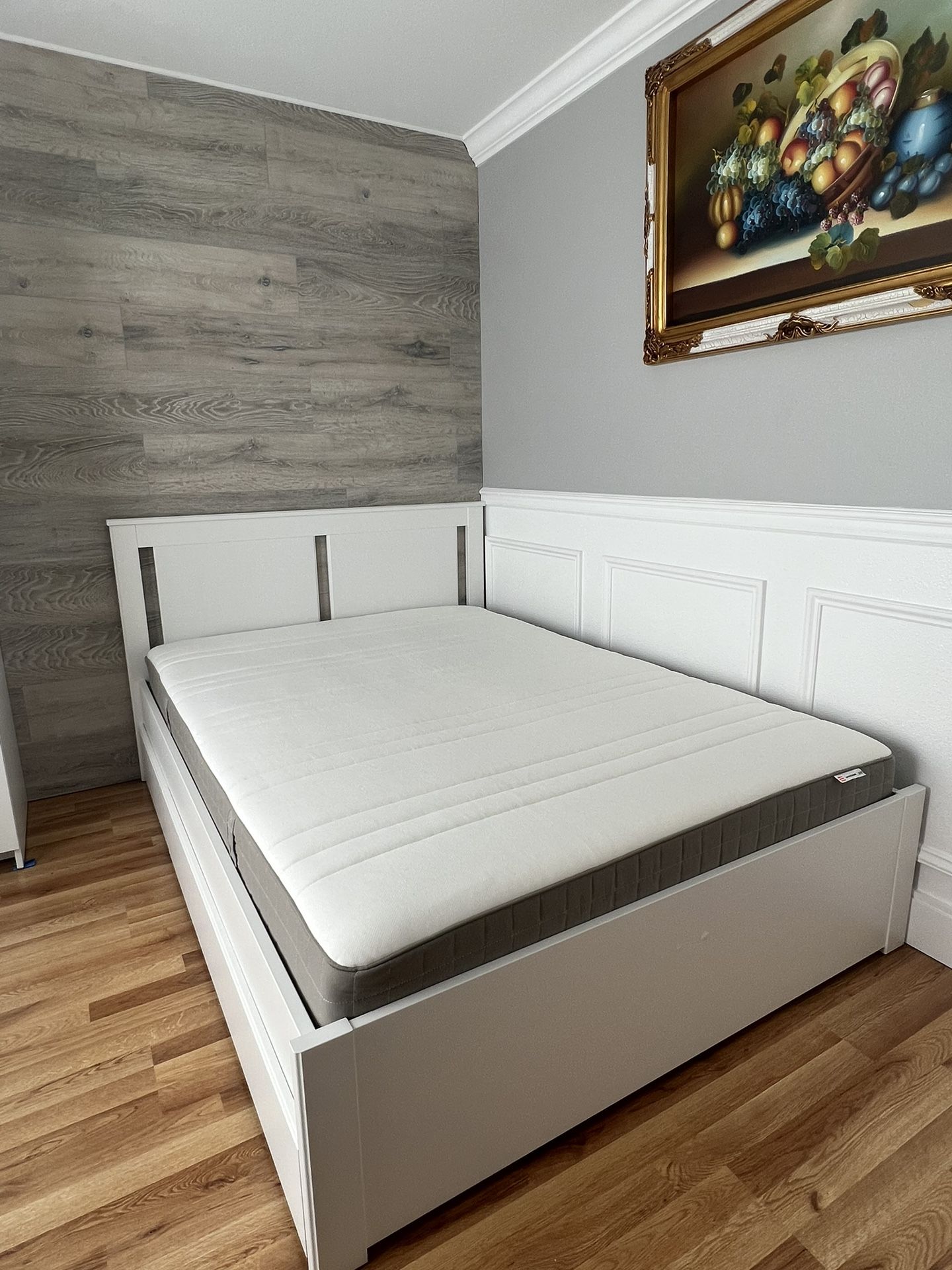 Full White Bed for Sale in Kent, WA OfferUp
