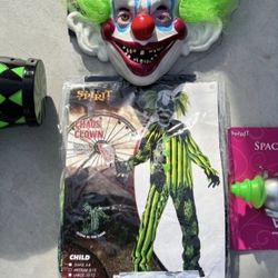 Spirit Halloween Clown Medium Costume Set (NEW)