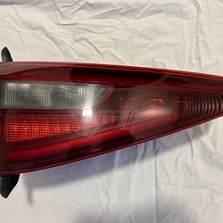 Alfa Romeo Stelvio Taillight