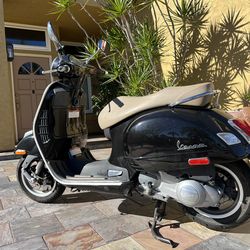 2014 Vespa GTS 300is