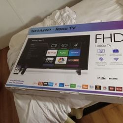 Sharp Roku TV 50"