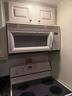 Whirlpool Microwave Range Hood