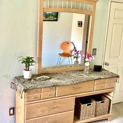 Maplewood Glossy Dresser Mirror-MAKE OFFER- Sold As Is 