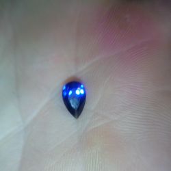 Natural Blue Sparkling Saphires 