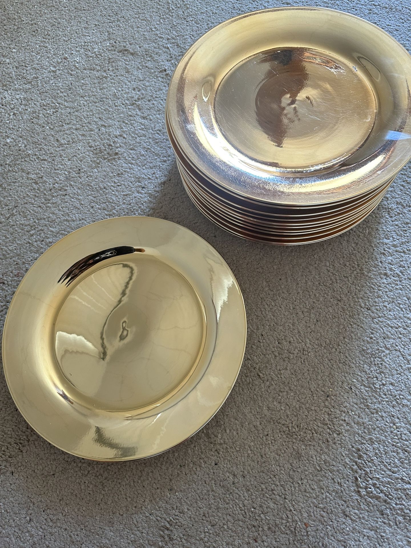 Gold Glass Metallic Charger Plates (12)