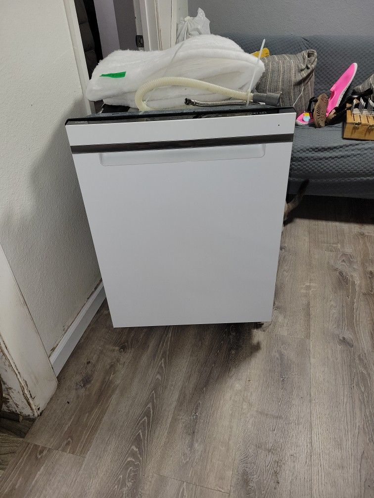 Whirlpool Dishwasher