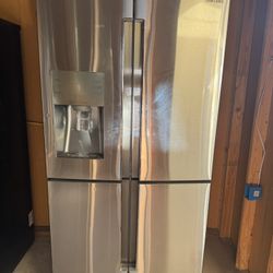 Samsung Fridge Works Great 