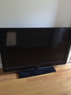 Almost new 40 inches Samsung flat screen TV
