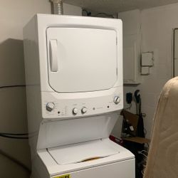 Full Size Stackable GE Washer Dryer 