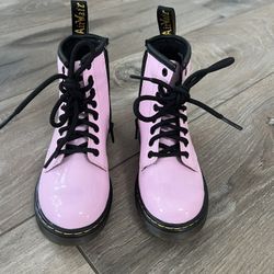 Dr. Martens 11US Pink kids boot