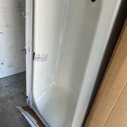 Bootz Industries Aloha 60 in. x 30 in. Alcove Soaking Bathtub with Right Drain in White 