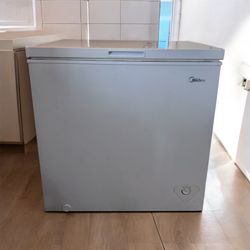 7.0 Cubic Feet Deep Freezer
