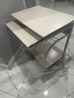 $45 FIRM !! Kids Desk