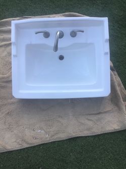 Bathroom sink