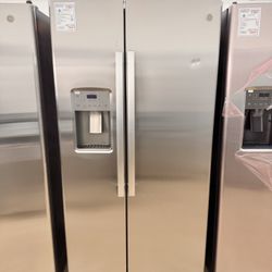 New GE Side-by-Side Refrigerator GSS25IYNFS