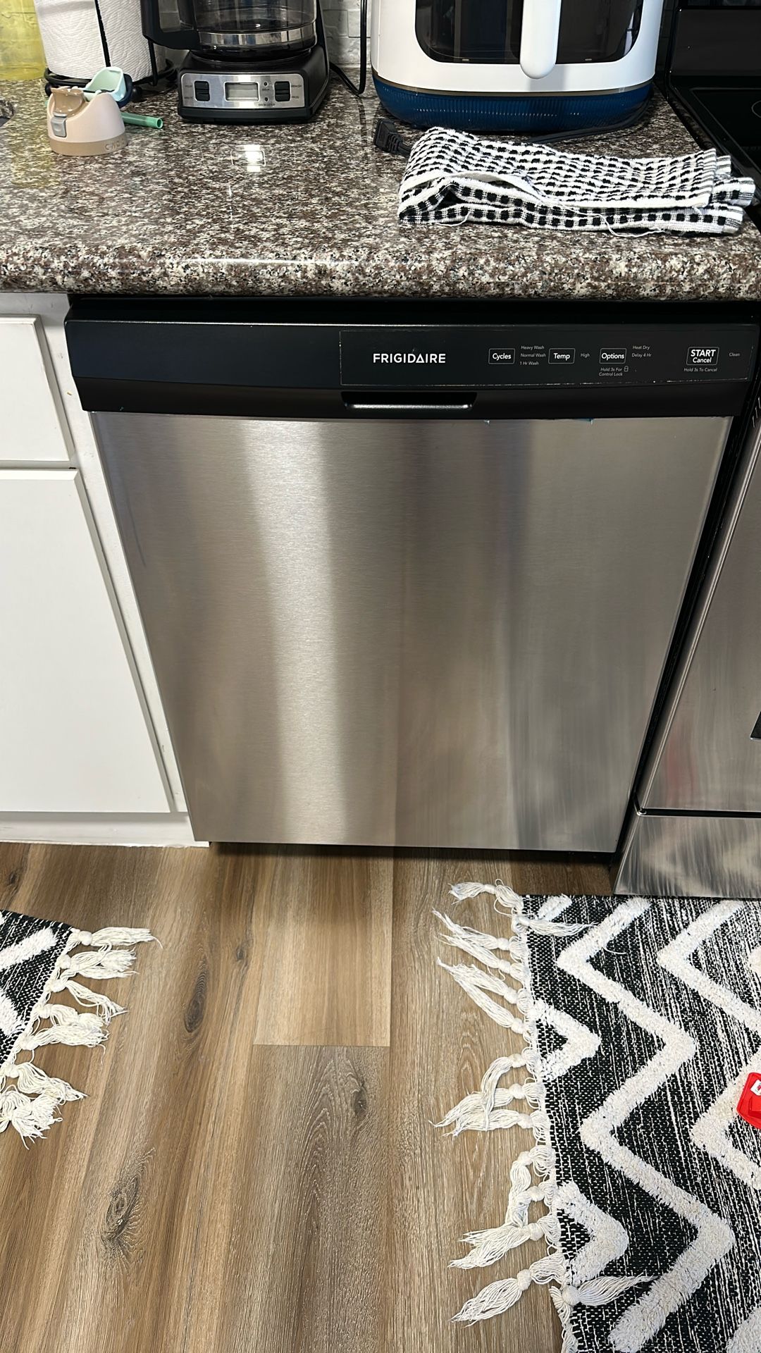 Frigidaire Dish Washer