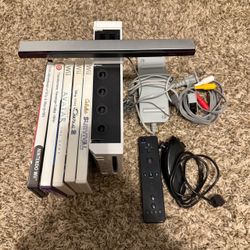 Nintendo Wii Console Bundle with Games