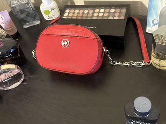 MK PURSE