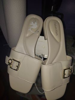 Women's shoes