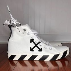 Off-White Vulcanized mid-top sneakers