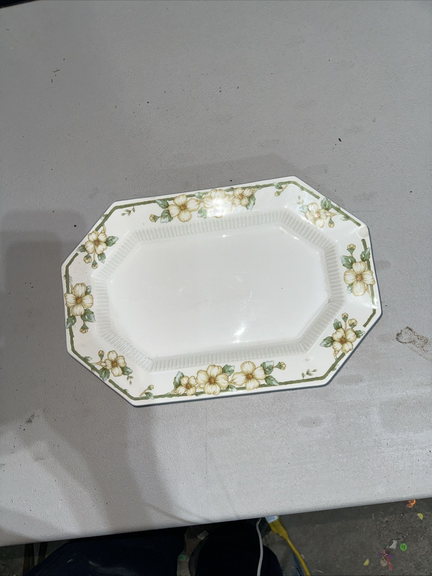 Nikko Dogwood Classic Collection Serving Platter