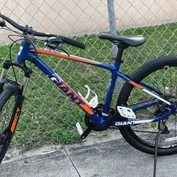Giant ATX 26” BIKE