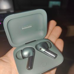 Oneplus Buds Pro 2 | Arbor Green color | Mint condition