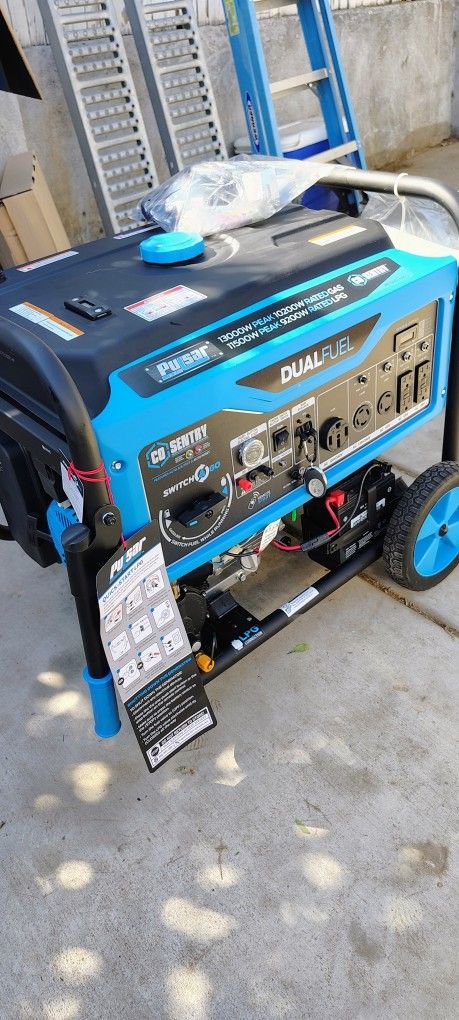 BRAND NEW PULSAR 13000 WATTS DUAL FUEL AC 120V/240 V 30A, 50A