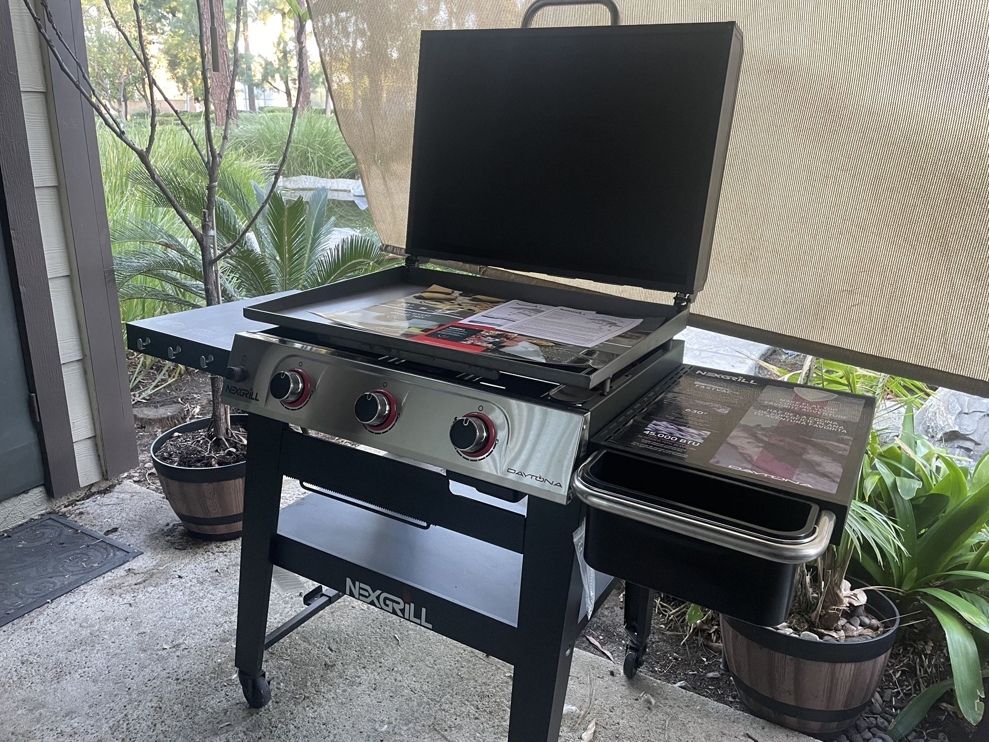 NEXGRILL 3 BURNER GRILL 