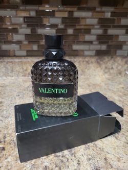 Valentino Men cologne