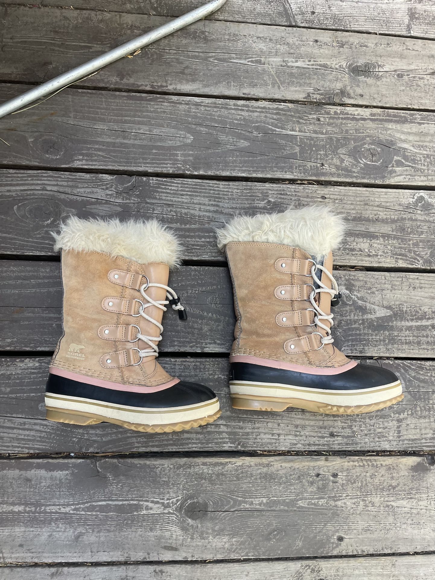SOREL Joan Of Arctic Faux Fur Boot Women's Size 2 No Box