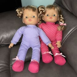 2 Cute Dolls