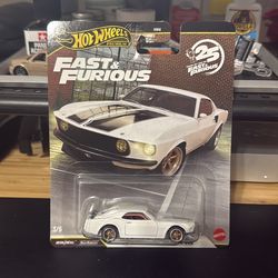Hot Wheels  ‘69 Ford Mustang Boss 302