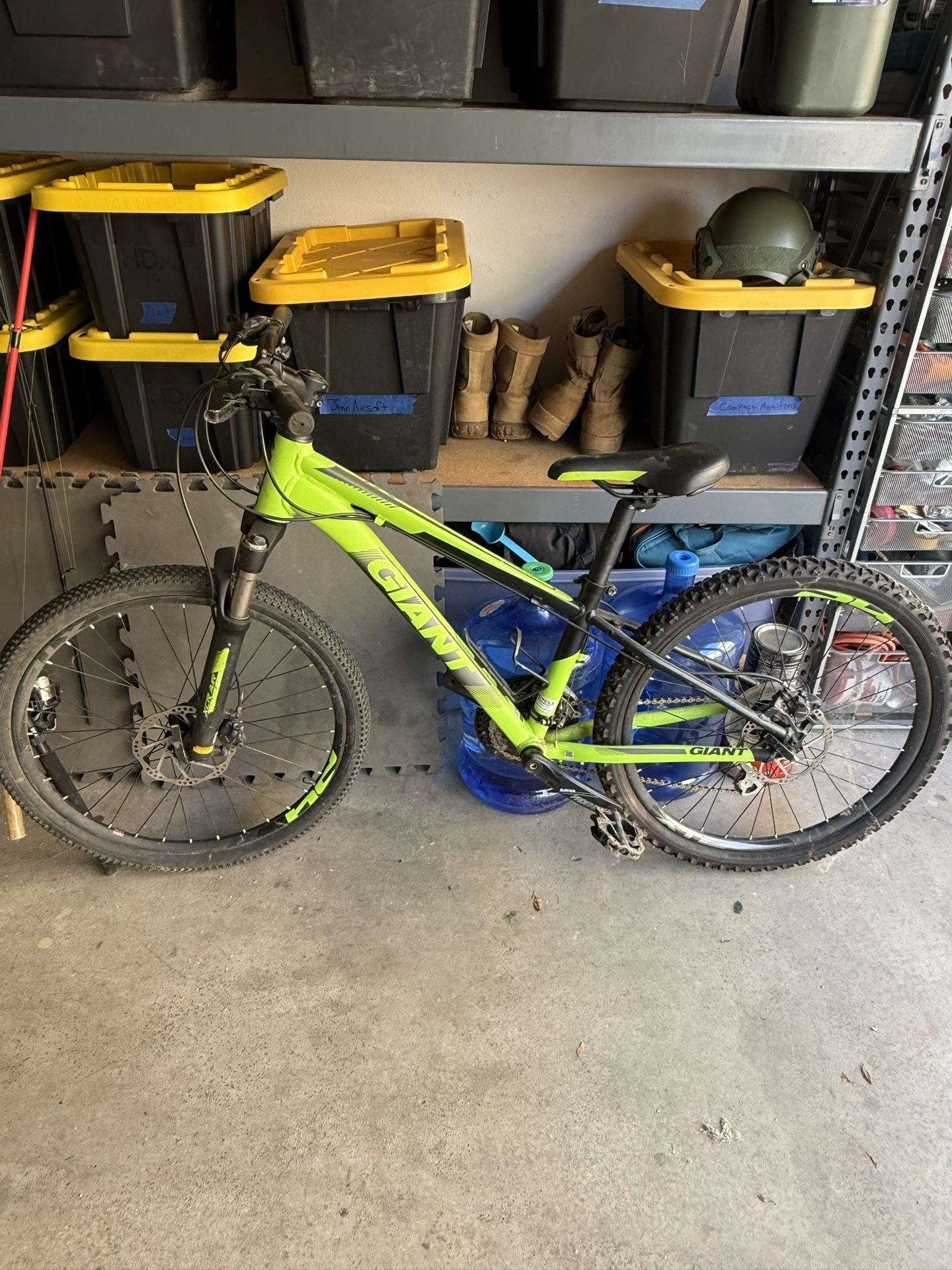 Giant Bike. Kids