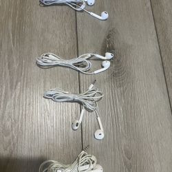 ＄5 Each iPhone Headphones Wired Earbuds Earphones Nosie Reduction Built-in Microphone & Volume Control Headsets Compatible with iPhone 