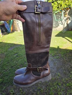Women's Guess Leather Boots Size 5 & 6 New