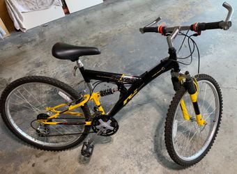 Adult bike $185 like new