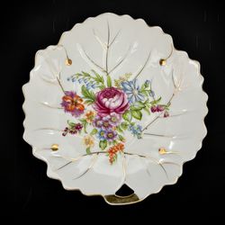 Viceroy (1950’s) 7” Hand Painted China Leaf Shaped Floral Plate With Gold Gilt Made In Japan
