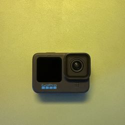 GoPro HERO11 Black - $250 - 5.3K60 Ultra HD Video with Mounting Accessory Bag