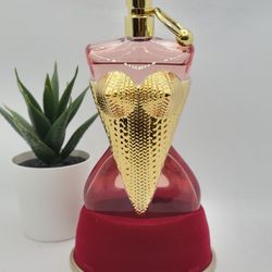 Jean Paul Gaultier
 
Gaultier Divine Couture Eau de Parfum

3.4 fl (USED)