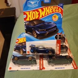 Hot Wheels Mustang GTD